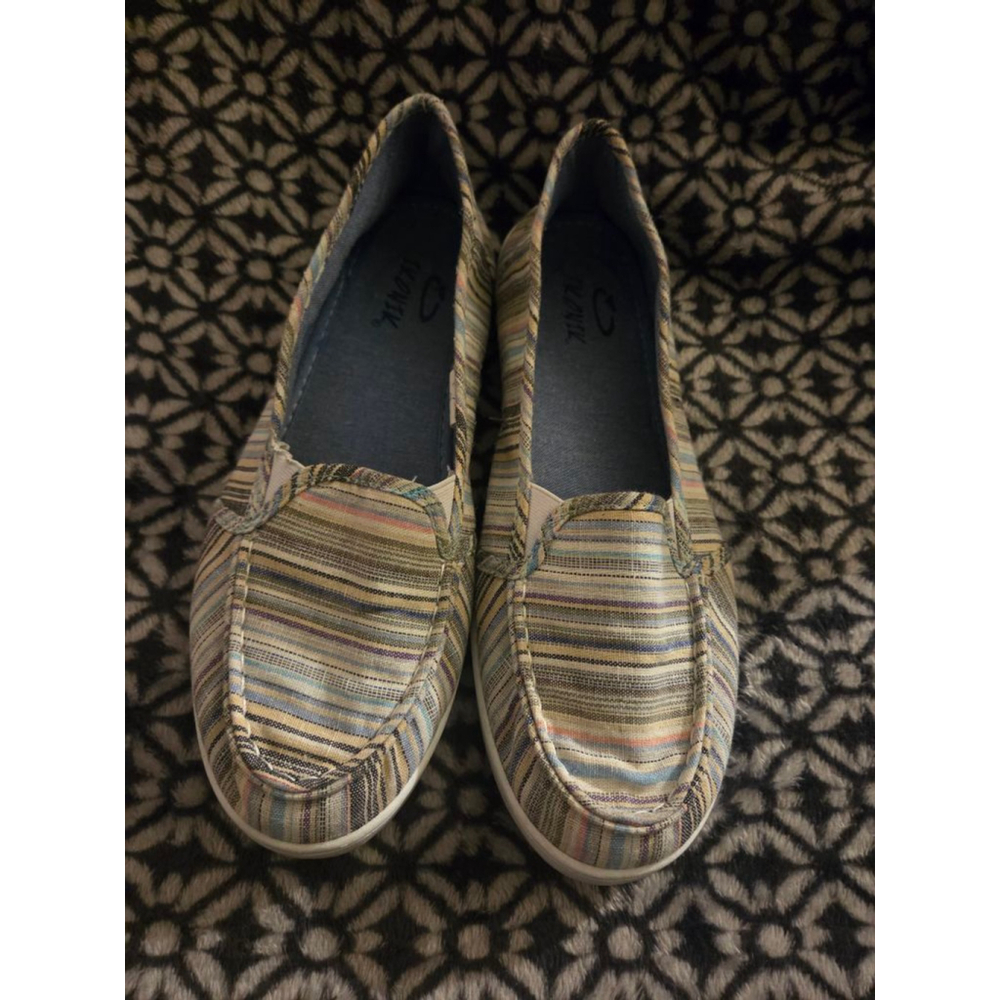 Women's‎ IKONIK Multicolor Striped Slip-On Flats Size 10